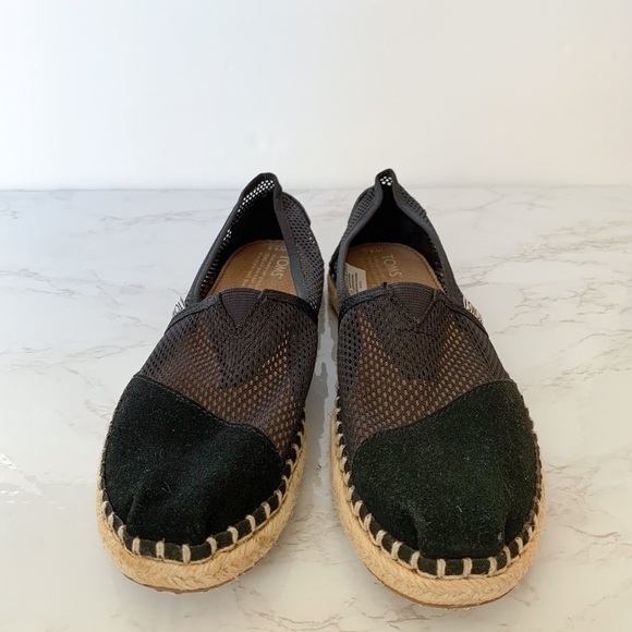 TOMS Classic Black Mesh Slip-On Shoes - Picture 2 of 5